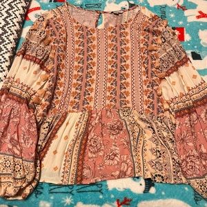 Pink and White American Eagle shirt